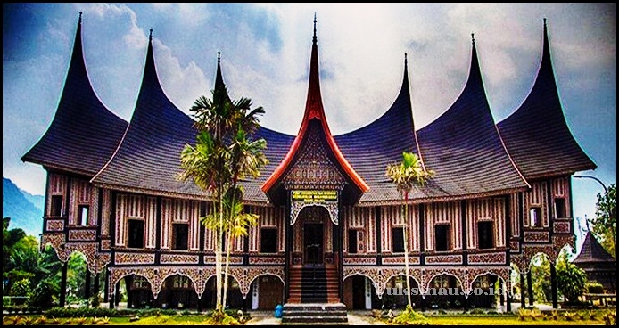 Традиционный дом Западной Суматры